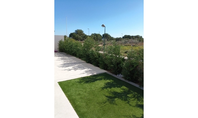 New Property for sale - Villa for sale - Pilar de la Horadada - Lo Romero Golf Course