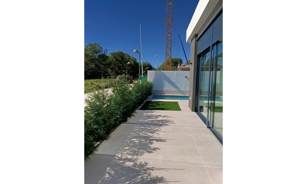 New Property for sale - Villa for sale - Pilar de la Horadada - Lo Romero Golf Course
