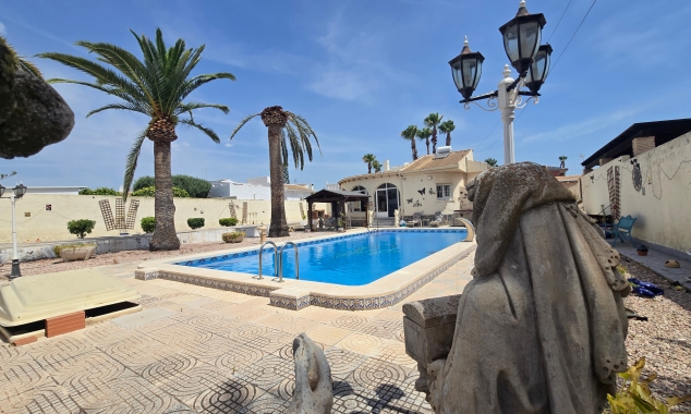Property for sale - Villa for sale - Torrevieja - San Luis