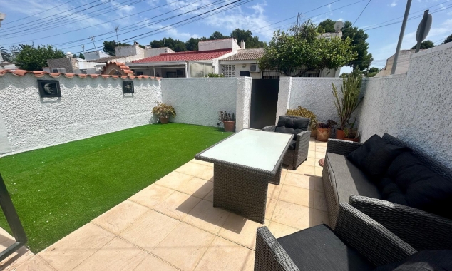 Property for sale - Bungalow for sale - Torrevieja - El Limonar