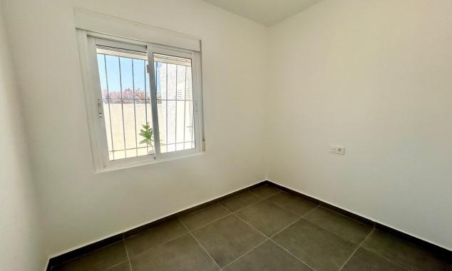 Property for sale - Bungalow for sale - Torrevieja - El Limonar