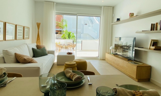 New Property for sale - Bungalow for sale - Pilar de la Horadada - pueblo