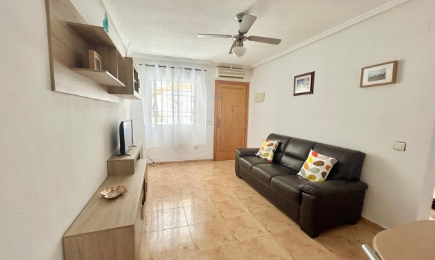 Property for sale - Bungalow for sale - Torrevieja - Altos del Limonar