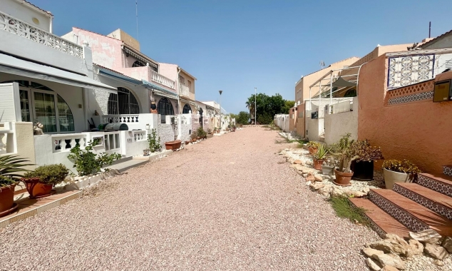 Property for sale - Townhouse for sale - Torrevieja - La Siesta
