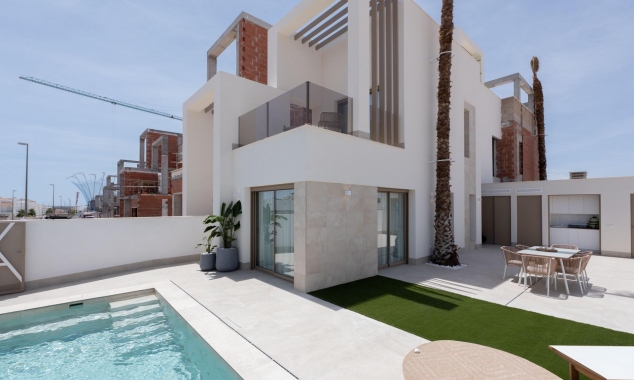 New Property for sale - Townhouse for sale - Los Alcazares - Serena Golf and Beach Resort