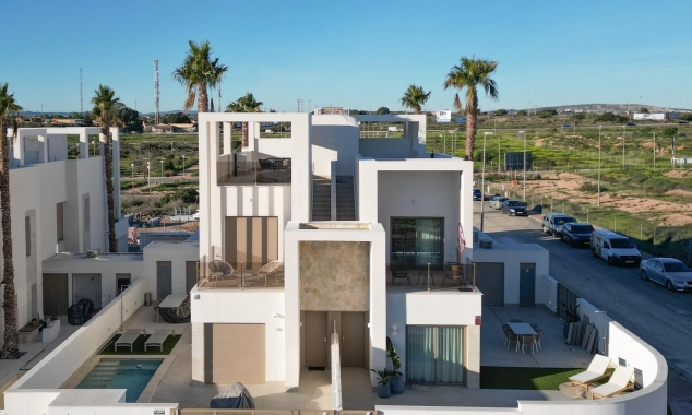 New Property for sale - Villa for sale - Los Alcazares - Serena Golf and Beach Resort