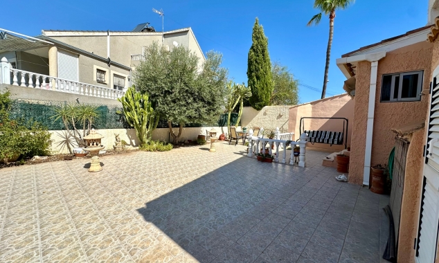 Propiedad en venta - Villa en venta - Torrevieja - San Luis