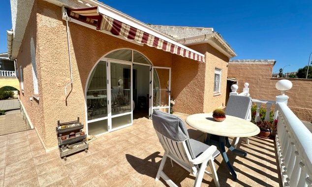 Propiedad en venta - Villa en venta - Torrevieja - San Luis