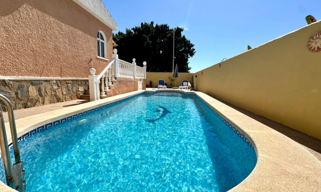 Propiedad en venta - Villa en venta - Torrevieja - San Luis