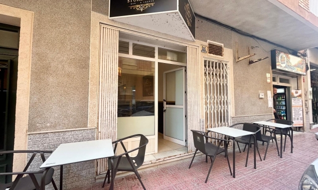 Property for sale - Traspasso - Torrevieja - Playa De Los Locos