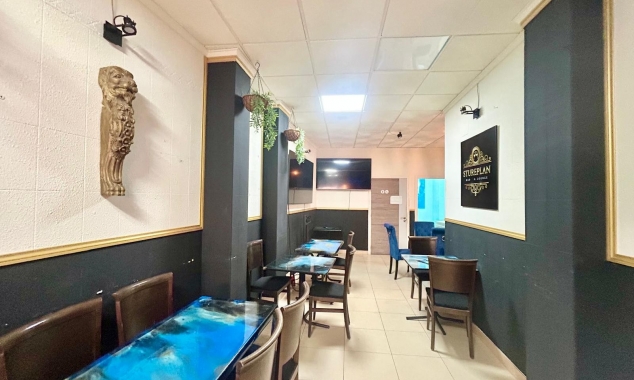 Property for sale - Traspasso - Torrevieja - Playa De Los Locos