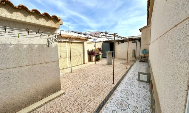 Property for sale - Villa for sale - Torrevieja - El Chaparral