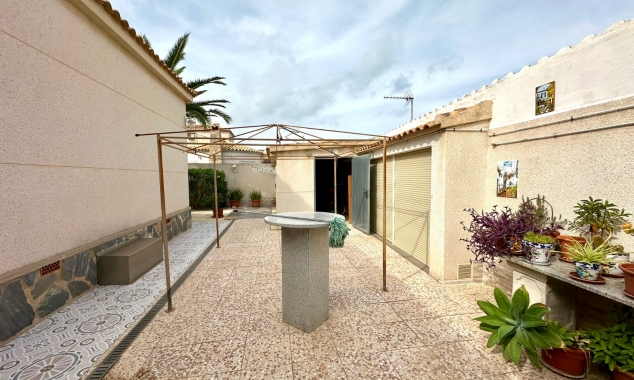 Property for sale - Villa for sale - Torrevieja - El Chaparral