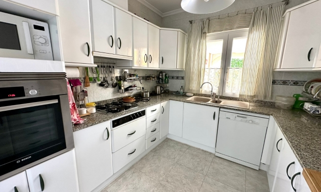 Property for sale - Villa for sale - Torrevieja - El Chaparral