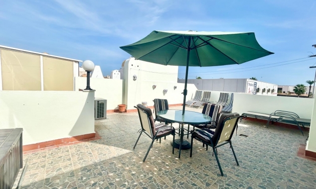 Property for sale - Bungalow for sale - Torrevieja - Altos del Limonar