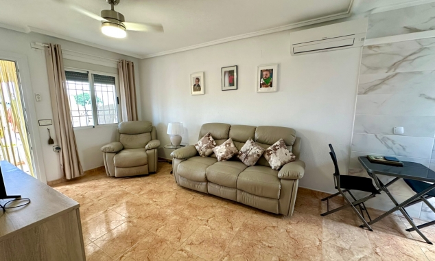 Property for sale - Bungalow for sale - Torrevieja - Altos del Limonar