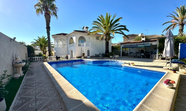 Property for sale - Villa for sale - Ciudad Quesada