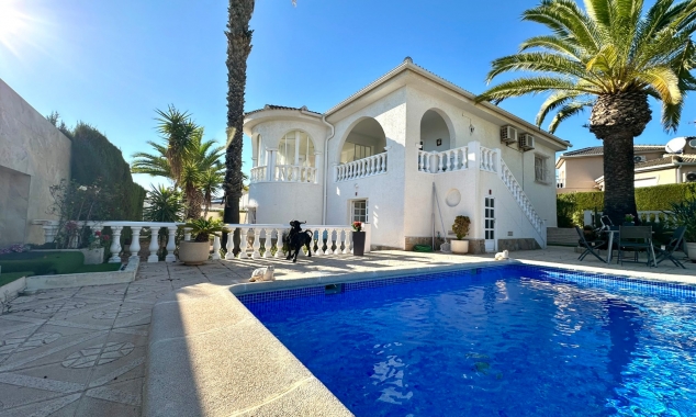 Property for sale - Villa for sale - Ciudad Quesada
