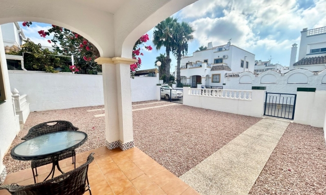 Property for sale - Townhouse for sale - Torrevieja - Jardin del Mar
