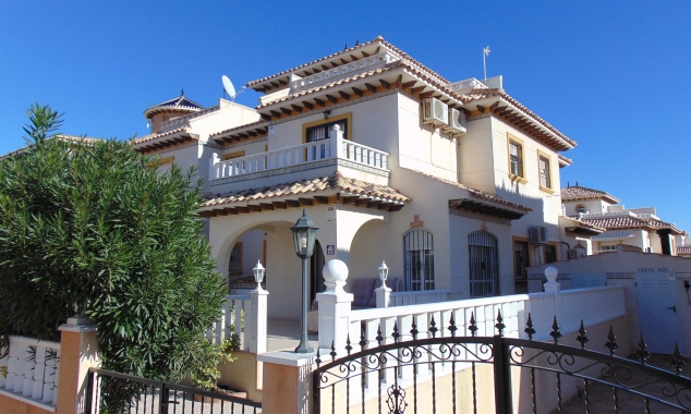 Property Sold - Villa for sale - Orihuela Costa - Cabo Roig