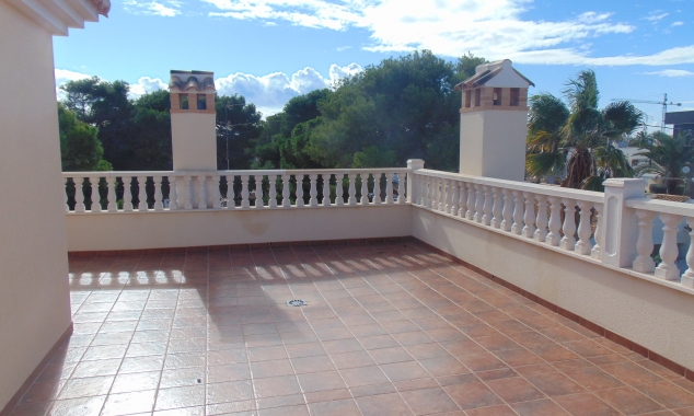 Property for sale - Villa for sale - Orihuela Costa - Cabo Roig
