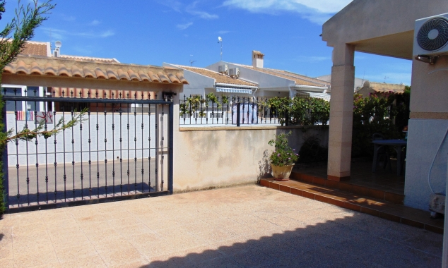 Archived - Villa for sale - Torrevieja - Aguas Nuevas