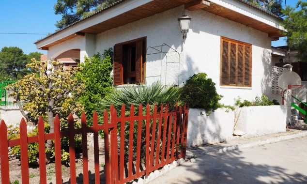 Property on Hold - Villa for sale - El Pinar de Campoverde - Campoverde