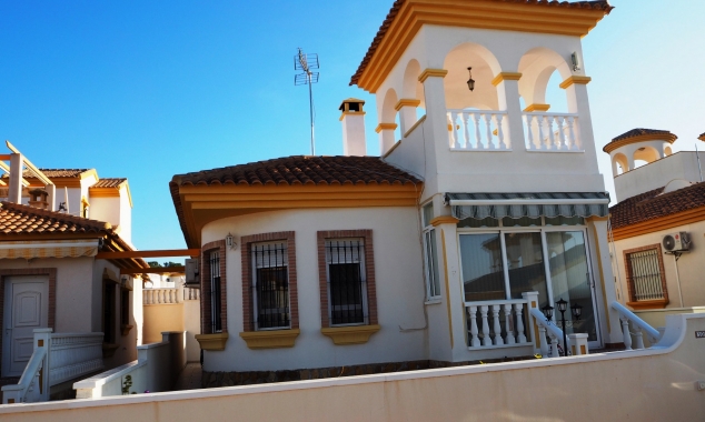 Archivado - Villa for sale - El Pinar de Campoverde - Campoverde