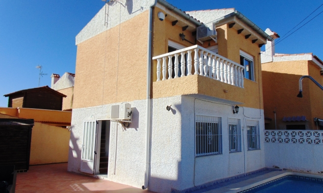 Archivado - Villa for sale - Torrevieja - El Chaparral