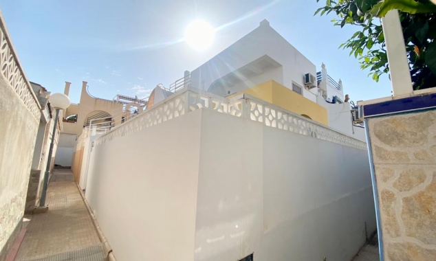 Eigendom verkocht - Rijtjeshuis te koop - Torrevieja - Jardin del Mar