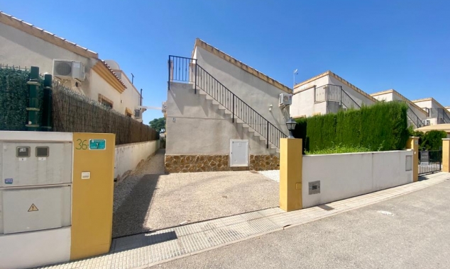 Propriété à vendre - Villa for sale - Los Montesinos - La Herrada