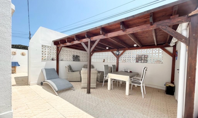 Eigendom verkocht - Rijtjeshuis te koop - Torrevieja - El Chaparral