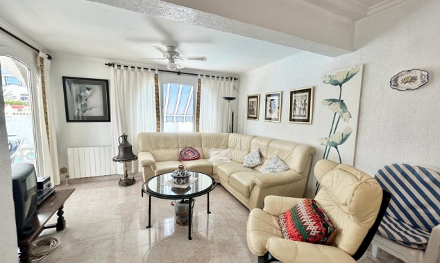 Eigendom verkocht - Villa te koop - Torrevieja - El Chaparral