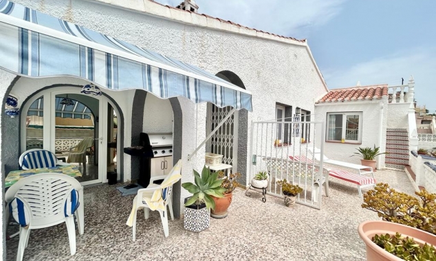 Eigendom verkocht - Villa te koop - Torrevieja - El Chaparral