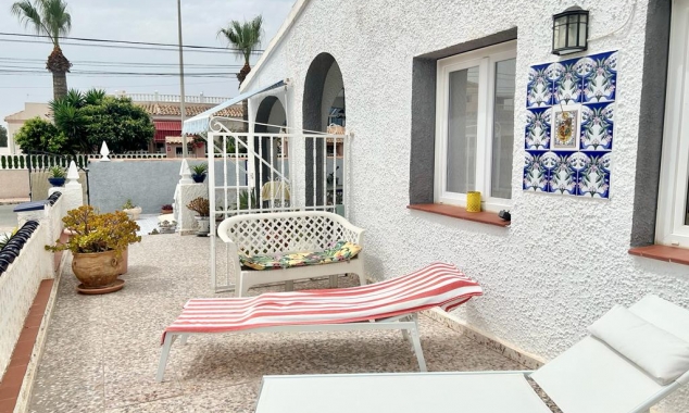 Eigendom verkocht - Villa te koop - Torrevieja - El Chaparral