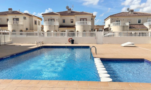 Propriété vendue - Maison de ville à vendre - Torrevieja - Aguas Nuevas