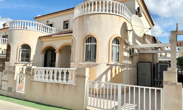 Propriété vendue - Maison de ville à vendre - Torrevieja - Aguas Nuevas