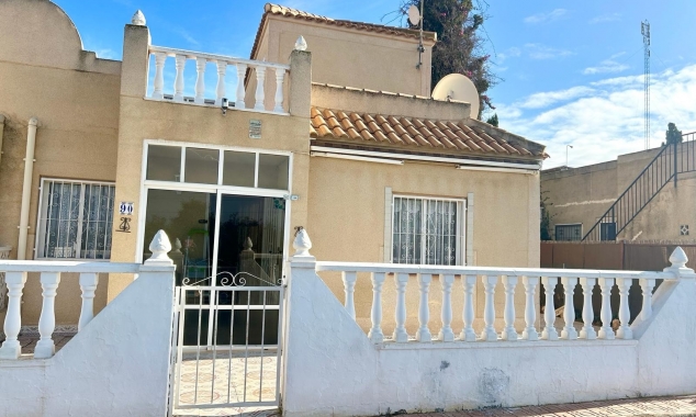Eigendom verkocht - Rijtjeshuis te koop - Torrevieja - Paraje Natural