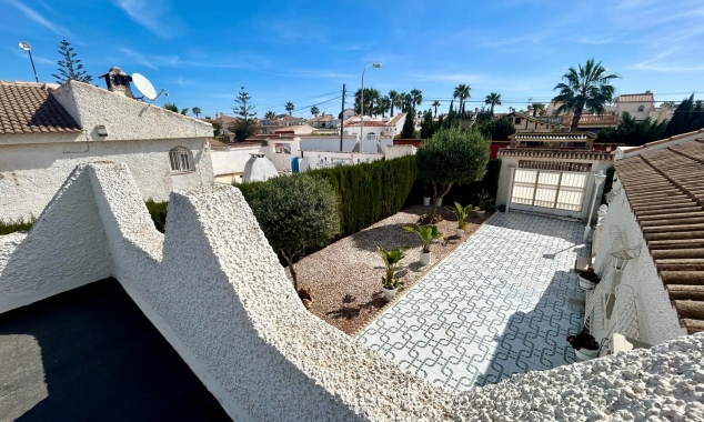 Propriété à vendre - Villa for sale - Torrevieja - La Siesta