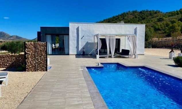 Nueva propiedad en venta - Villa for sale - Hondon de las Nieves - La Canalosa