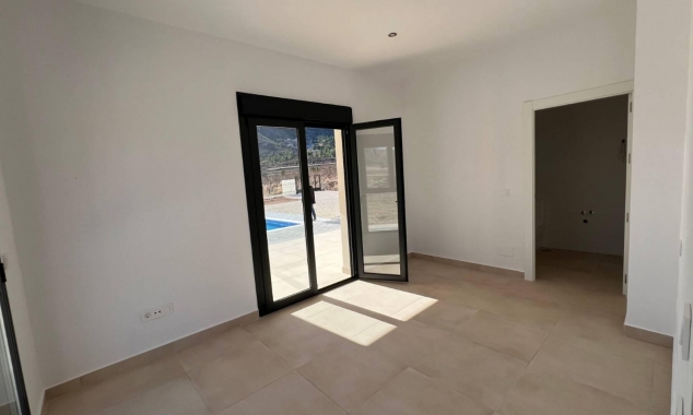 Nueva propiedad en venta - Villa for sale - Hondon de las Nieves - La Canalosa